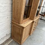 Masterful exhibition showcase from the early 20th century