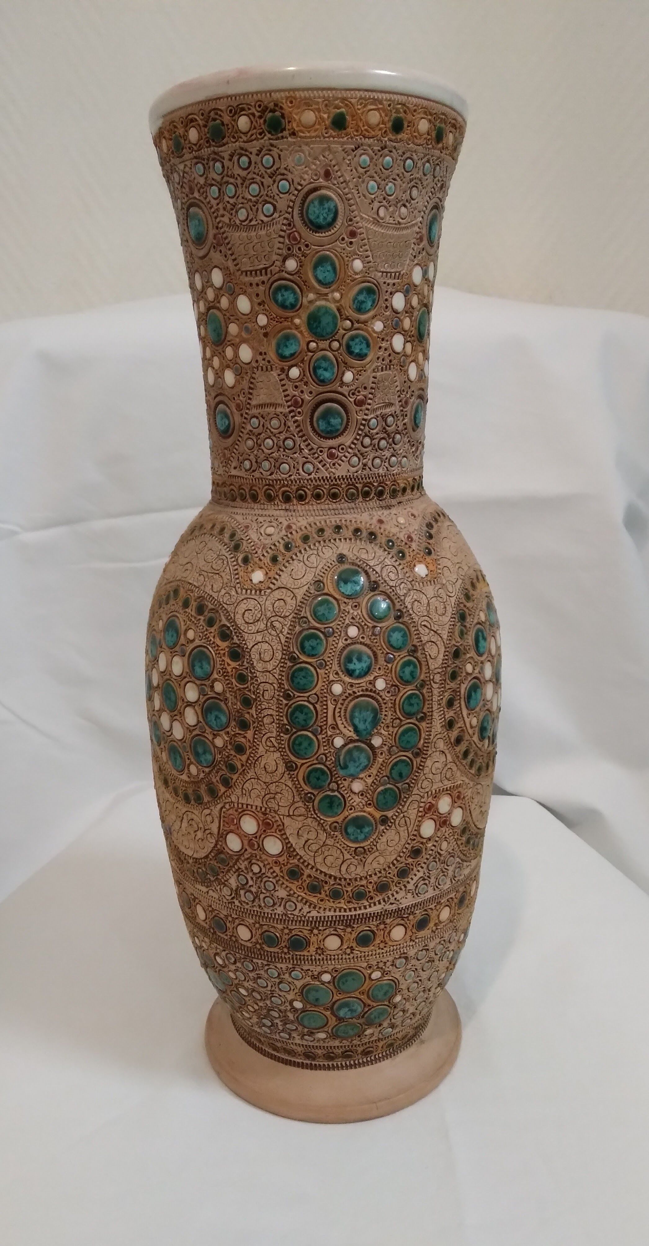 Magnificent vase by Paul Dordet