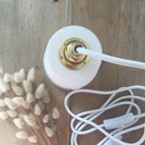 Lamp in white frosted glass