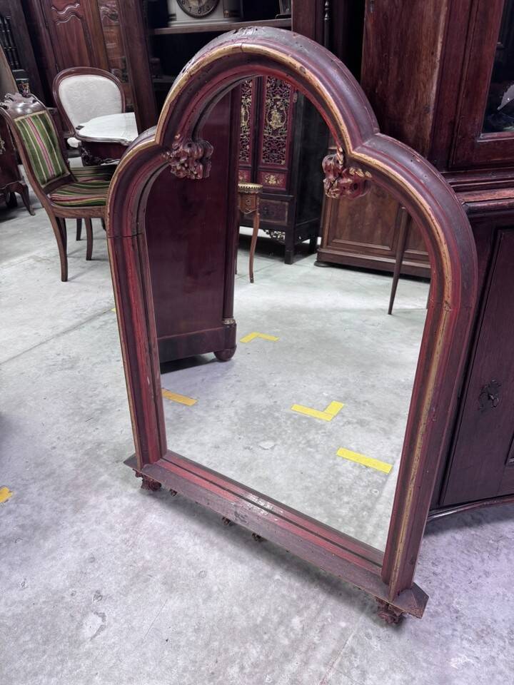 neogothic poly-lobed mirror in carved and gilded wood – 20th century