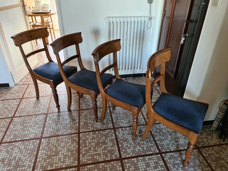 Series of 4 mahogany chairs from the 19th century