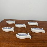 Lot de 6 portes couteaux vintages en céramique en forme de poisson