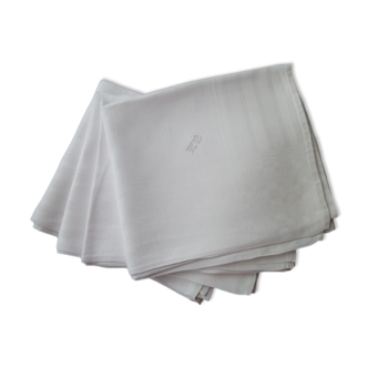 Set de 4 serviettes de table en lin damassé blanc , monogrammées  MD