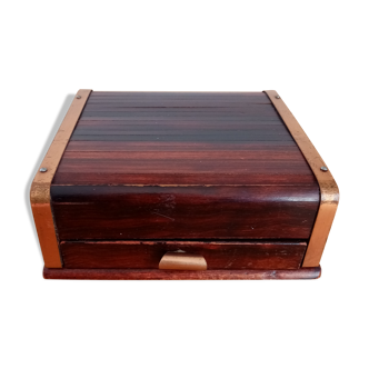 Wooden cigarette box