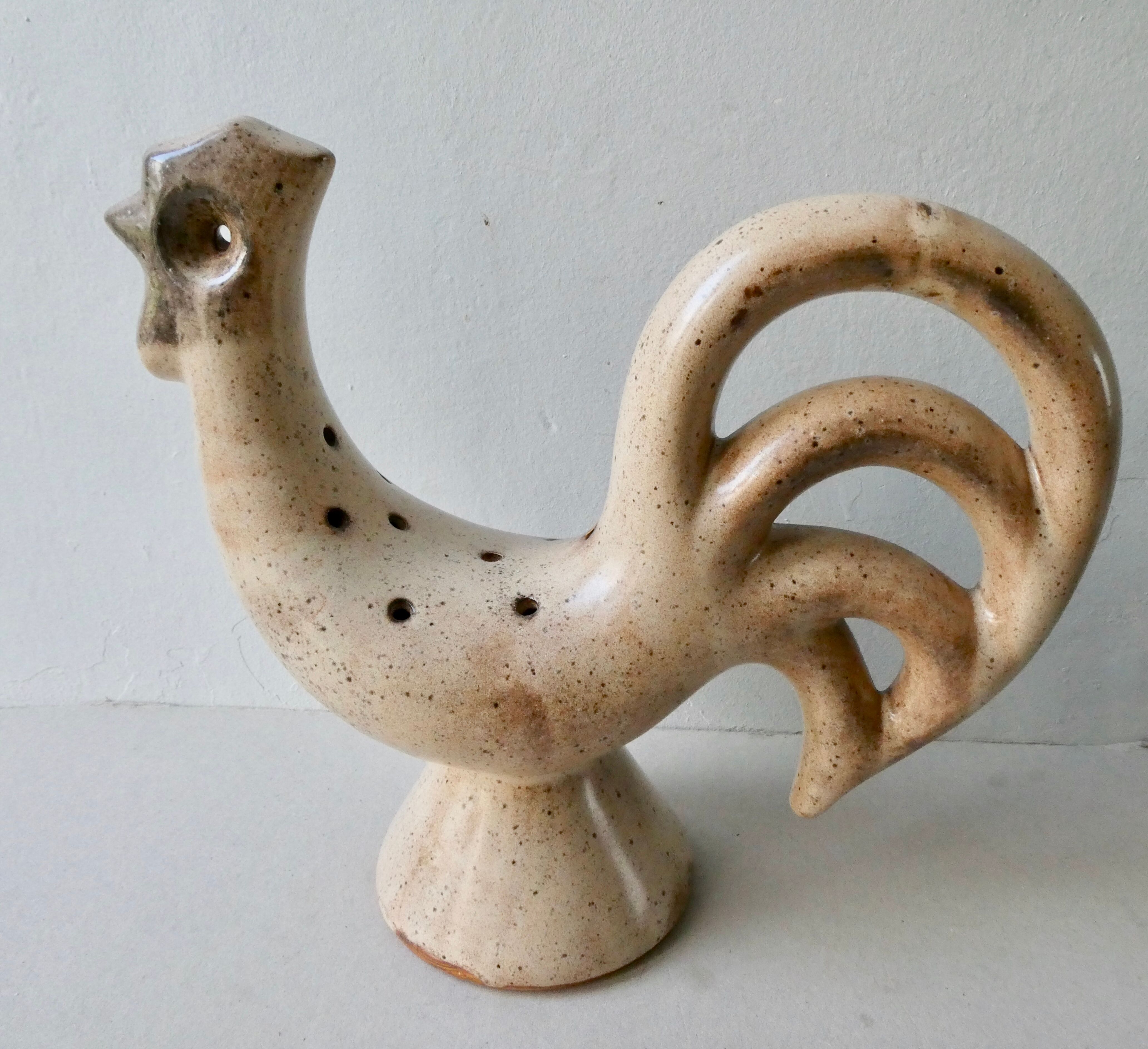 Flower base ceramic rooster, signed Dieulefit Caves, height 32 cm