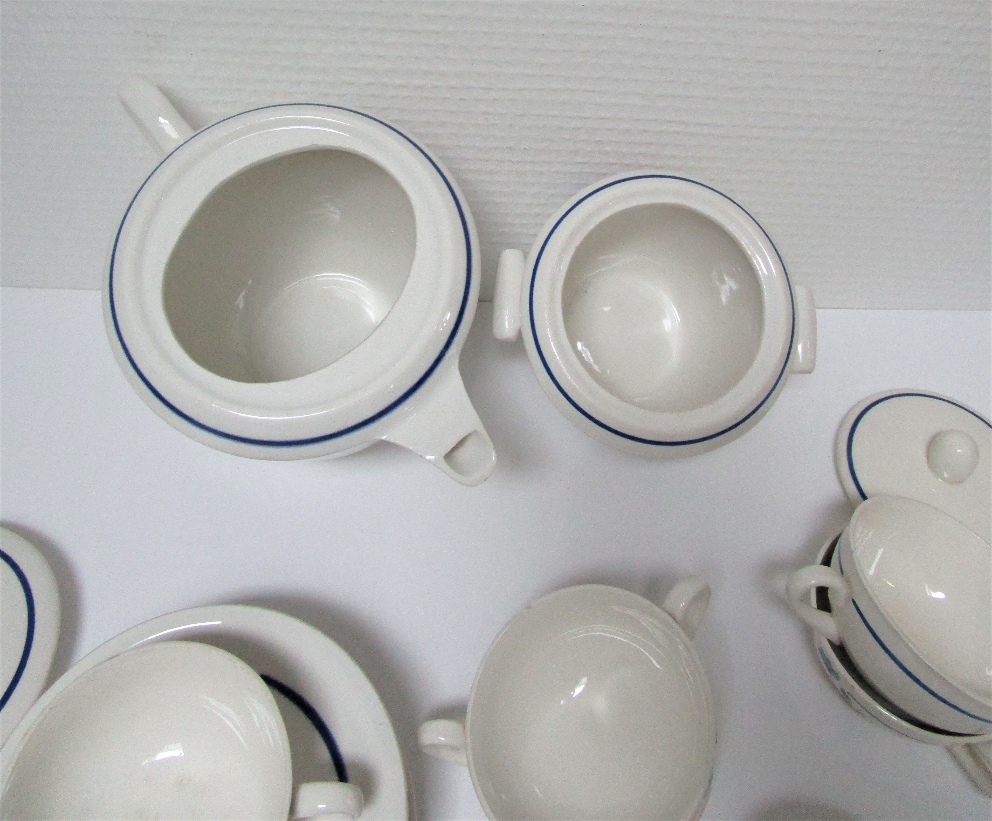 tea or coffee set model Gilberte earthenware Saint Amand floral decoration