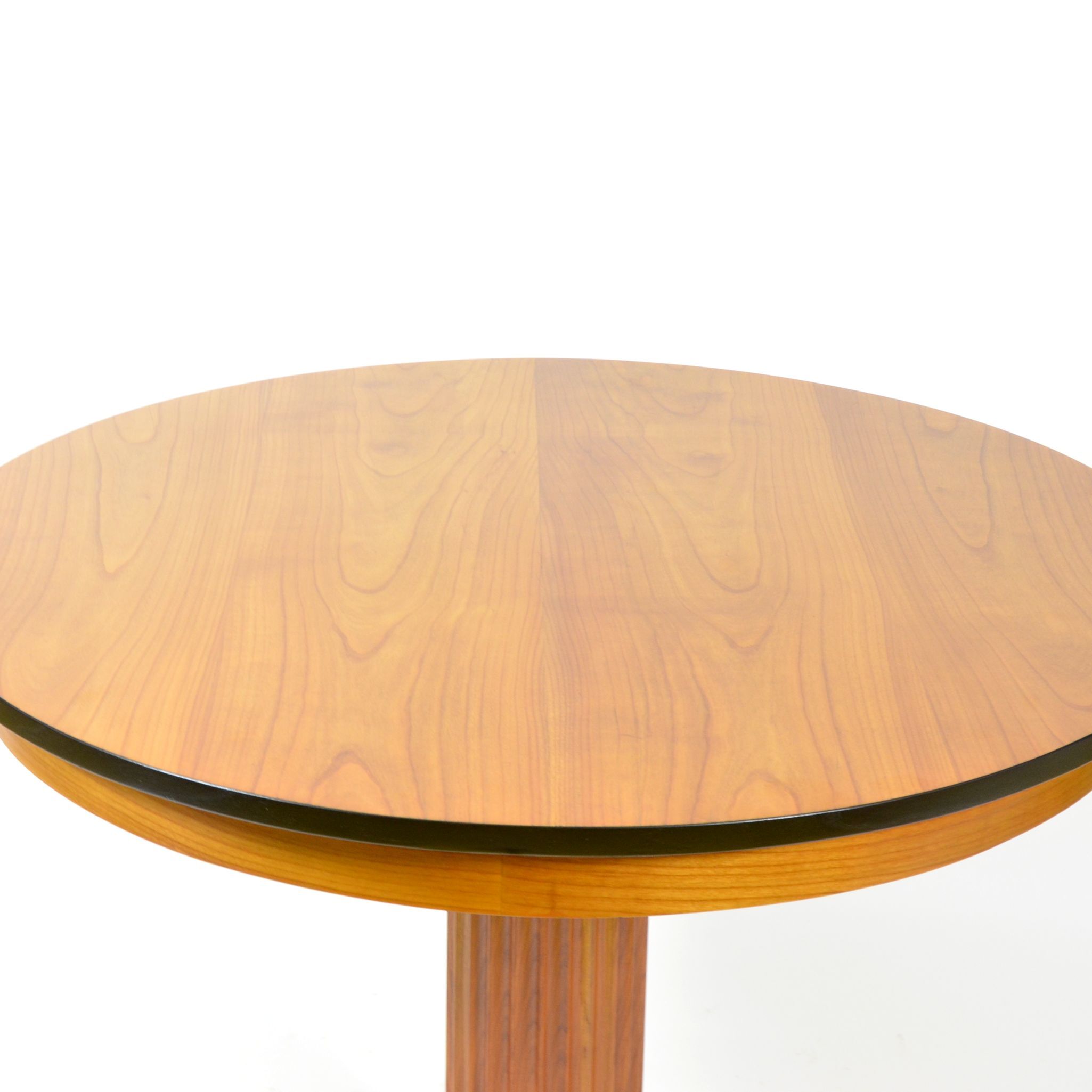 Round Hall table