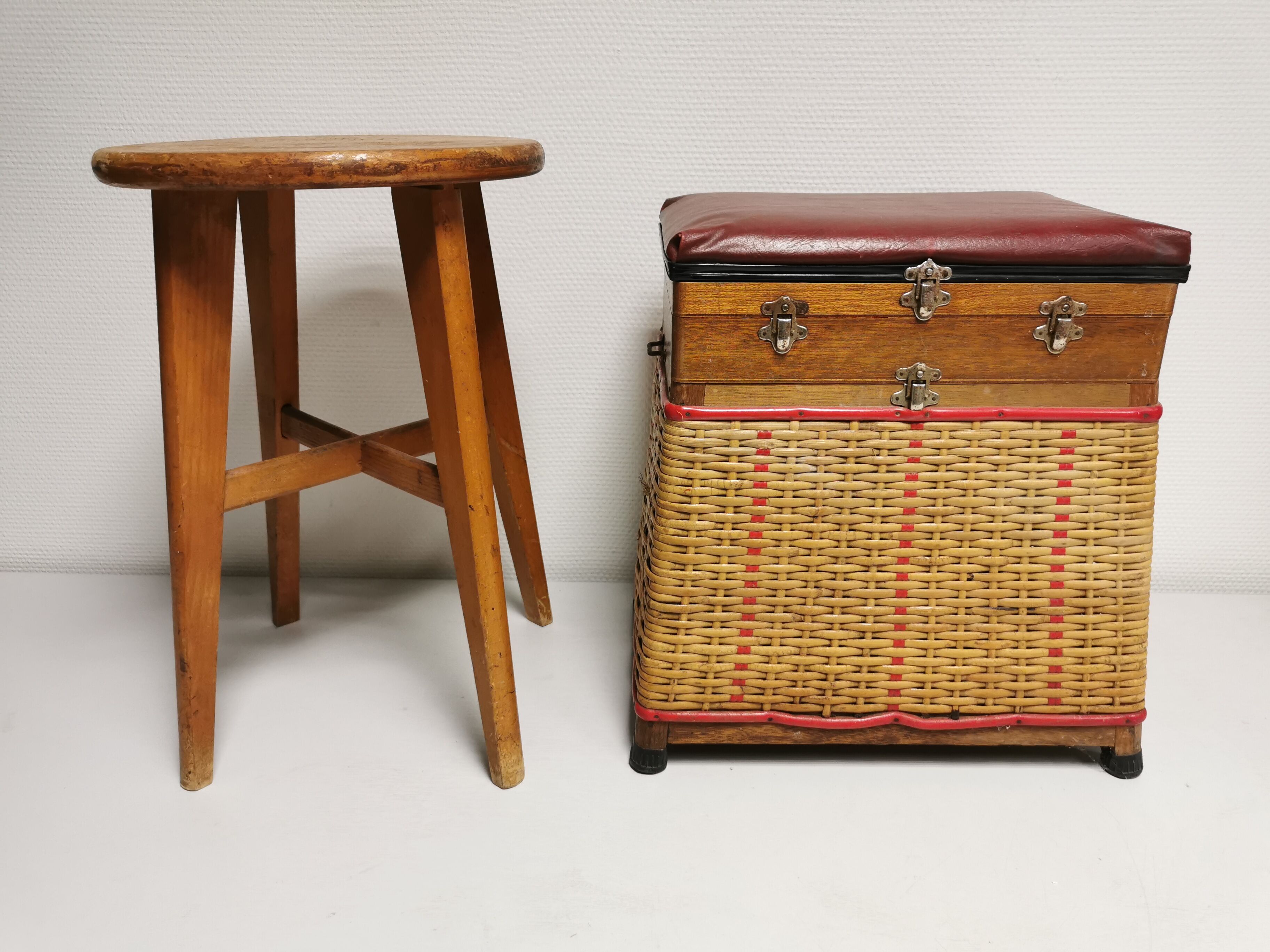 Siège coffre , tabouret vintage de pecheur