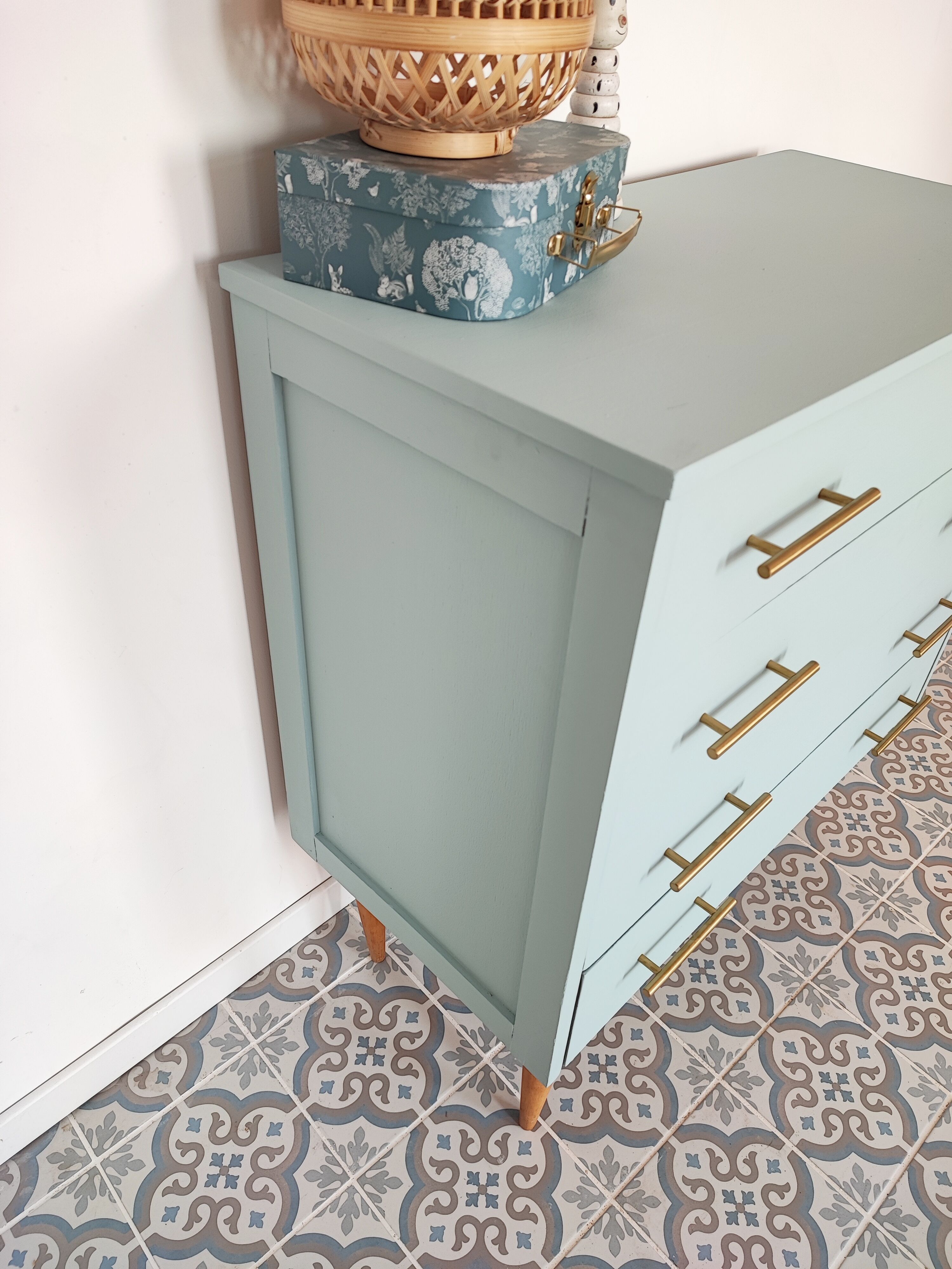 Chest of drawers "calm blue"