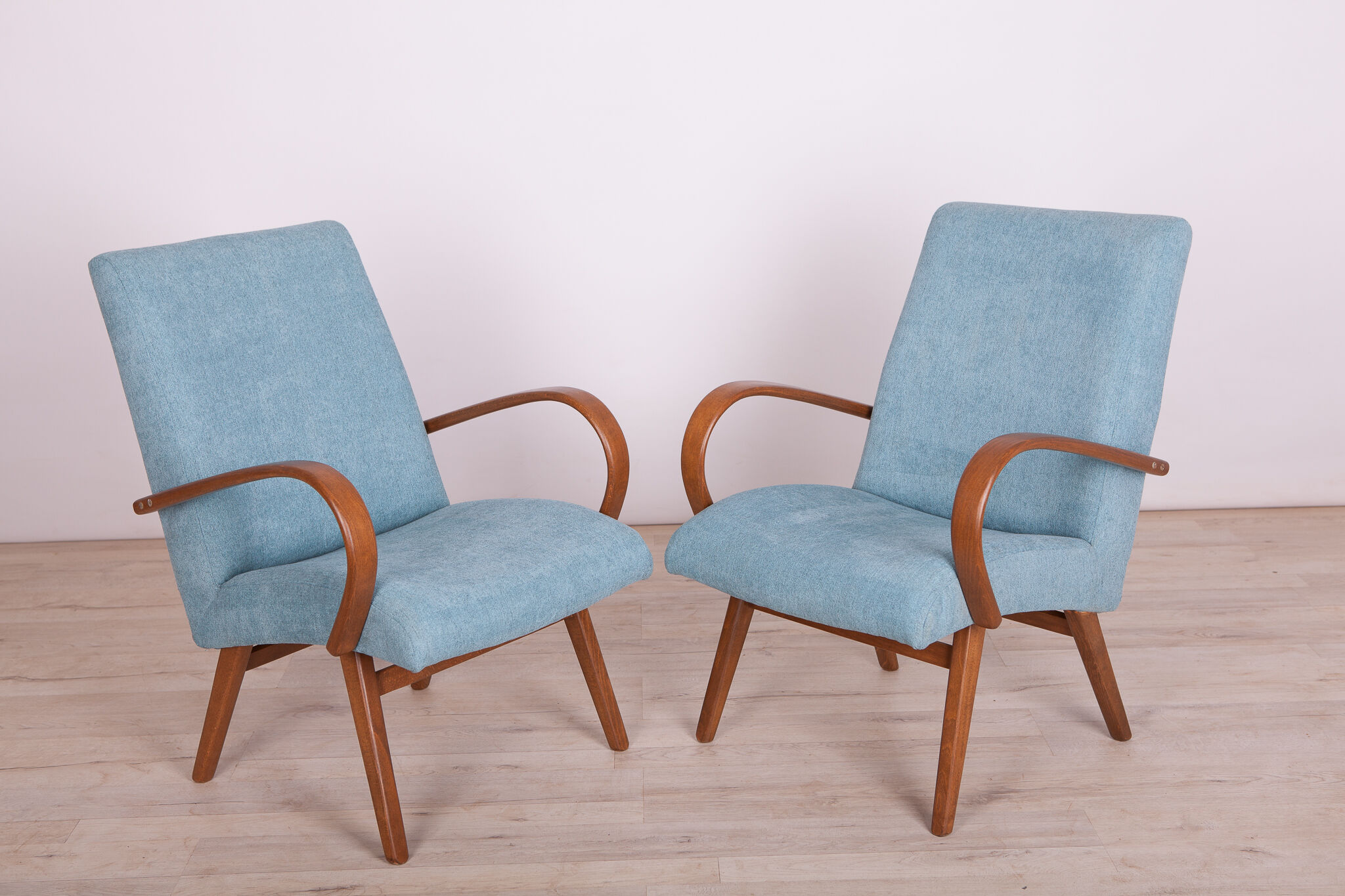 Vintage Model 53 Lounge Chairs by Jaroslav Smidek for TON, 1960s, Set of 2
