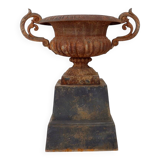 Cast iron Medici vase on base