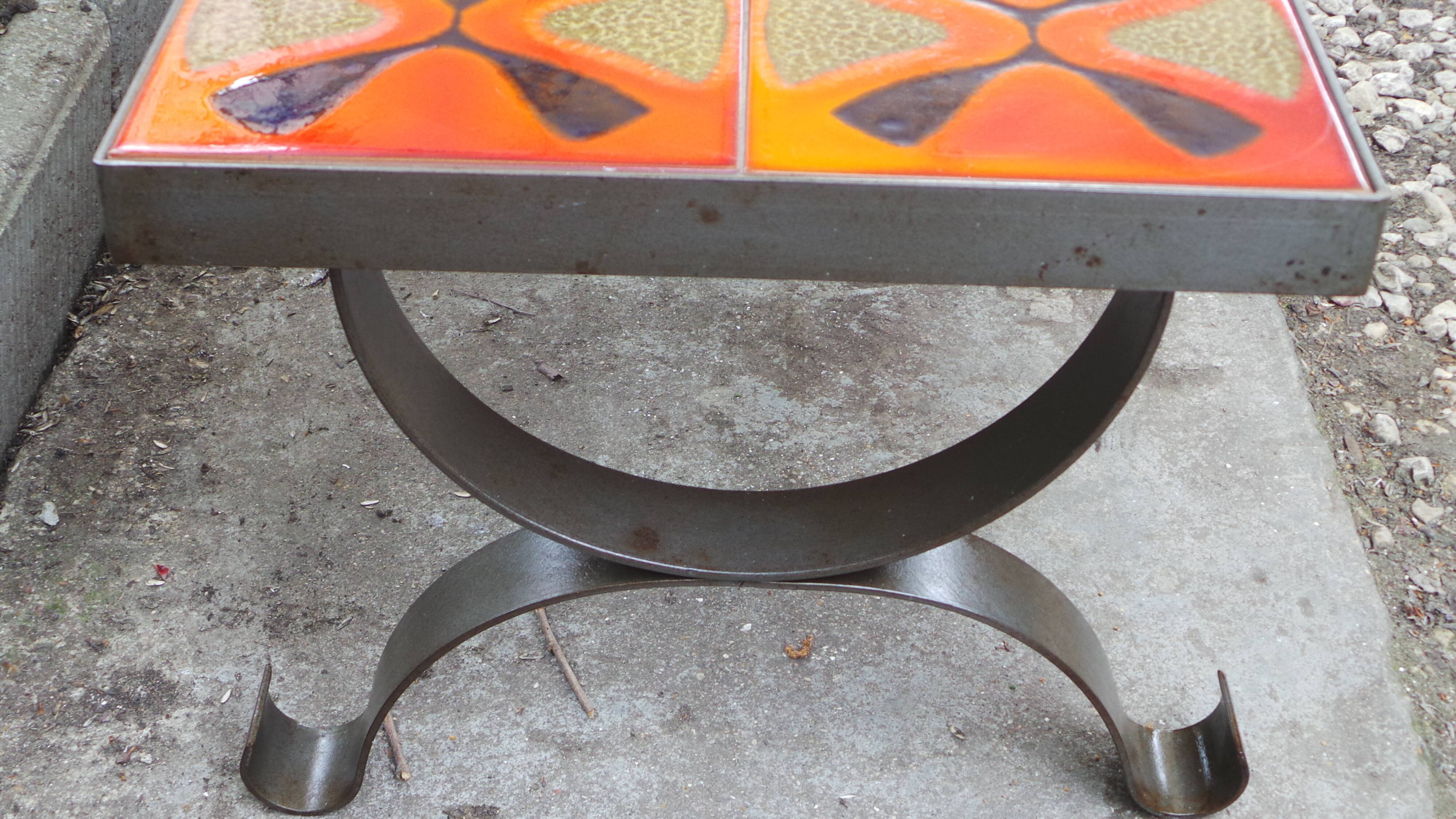 Table low ceramic vintage