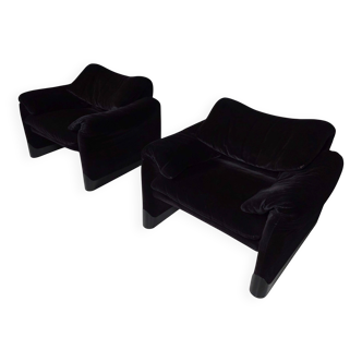Maralunga lounge chairs in purple velvet by Vico Magistretti for Cassina, 1970.
