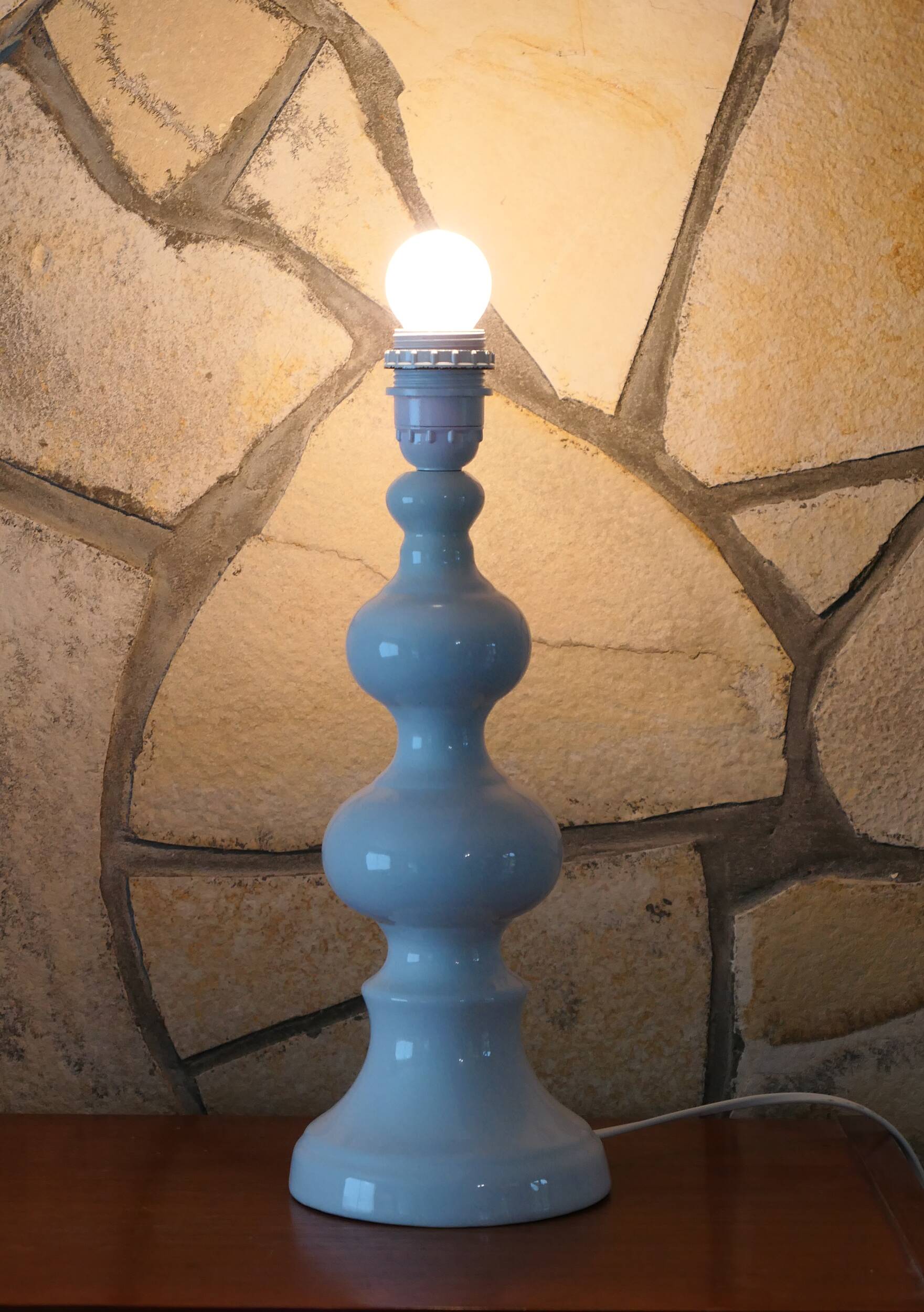 Bayer 1976 white ceramic lamp base