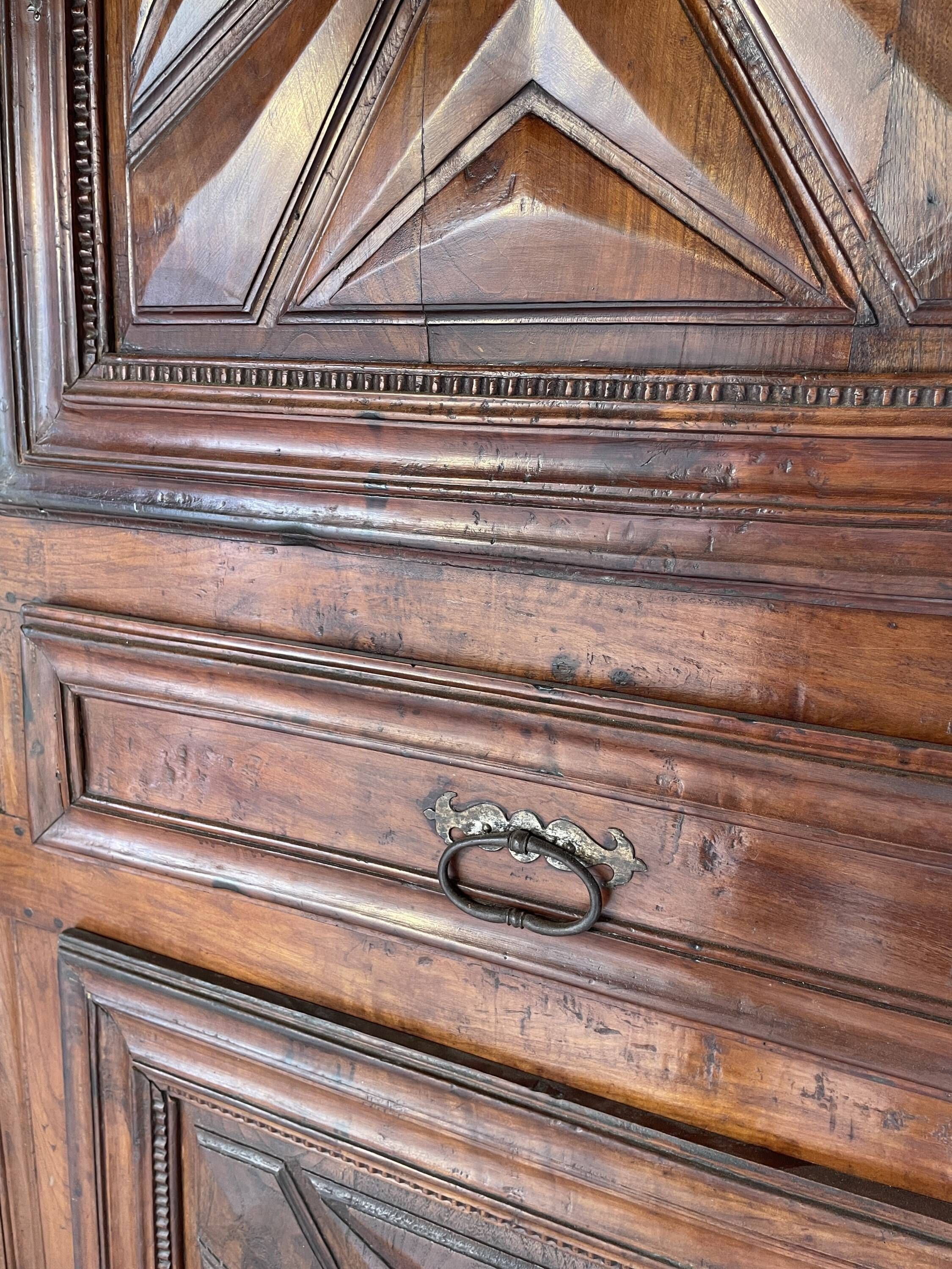 Louis XIII oak wardrobe, diamond points, 17th century