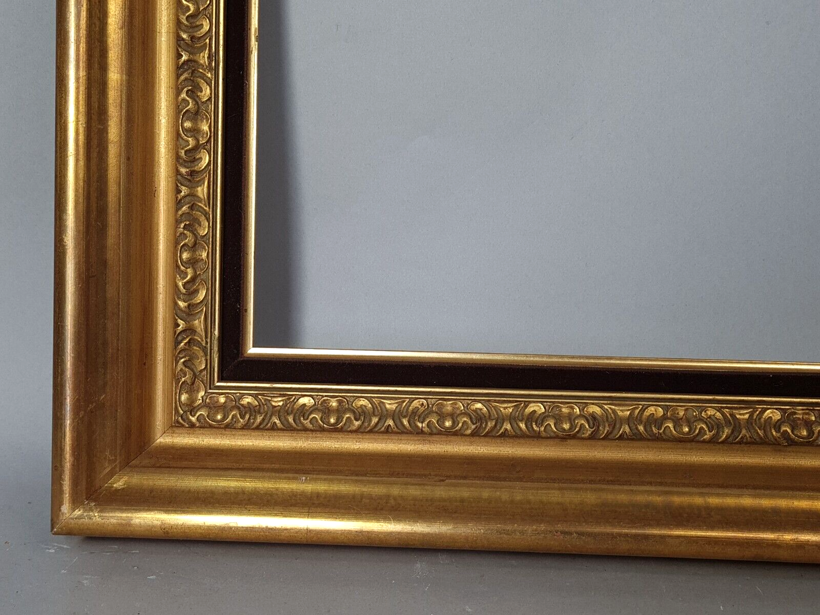 Frame hollow edges wood gilded stucco gold leaf foliage 41x33 or 45x37 cm SB187