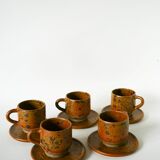 Glazed stoneware coffee service consisting of a coffee pot and 5 cups.