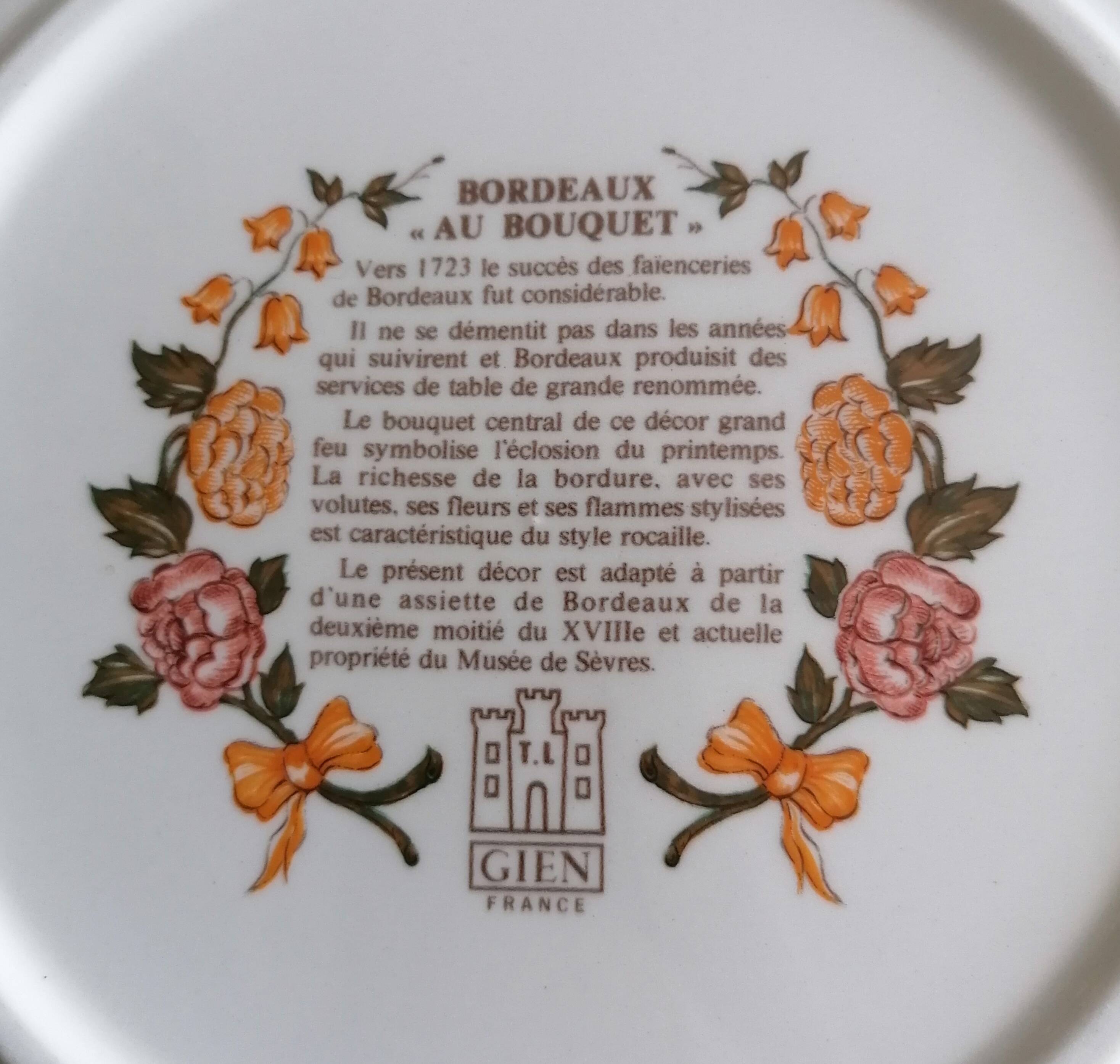 Assiette faïence Gien décor Bordeaux