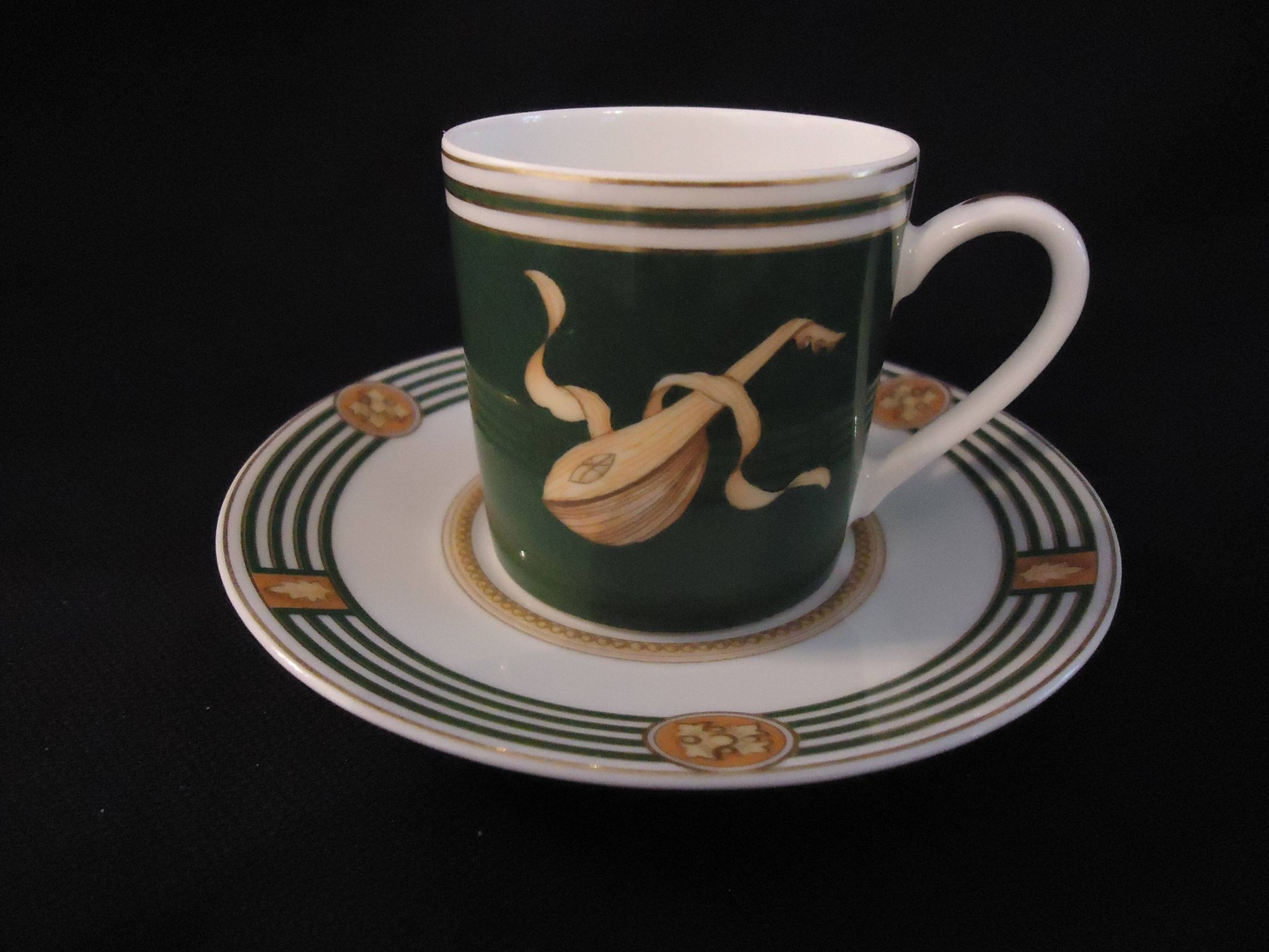 Litre porcelain cup from limoges bernardaud model kent a467