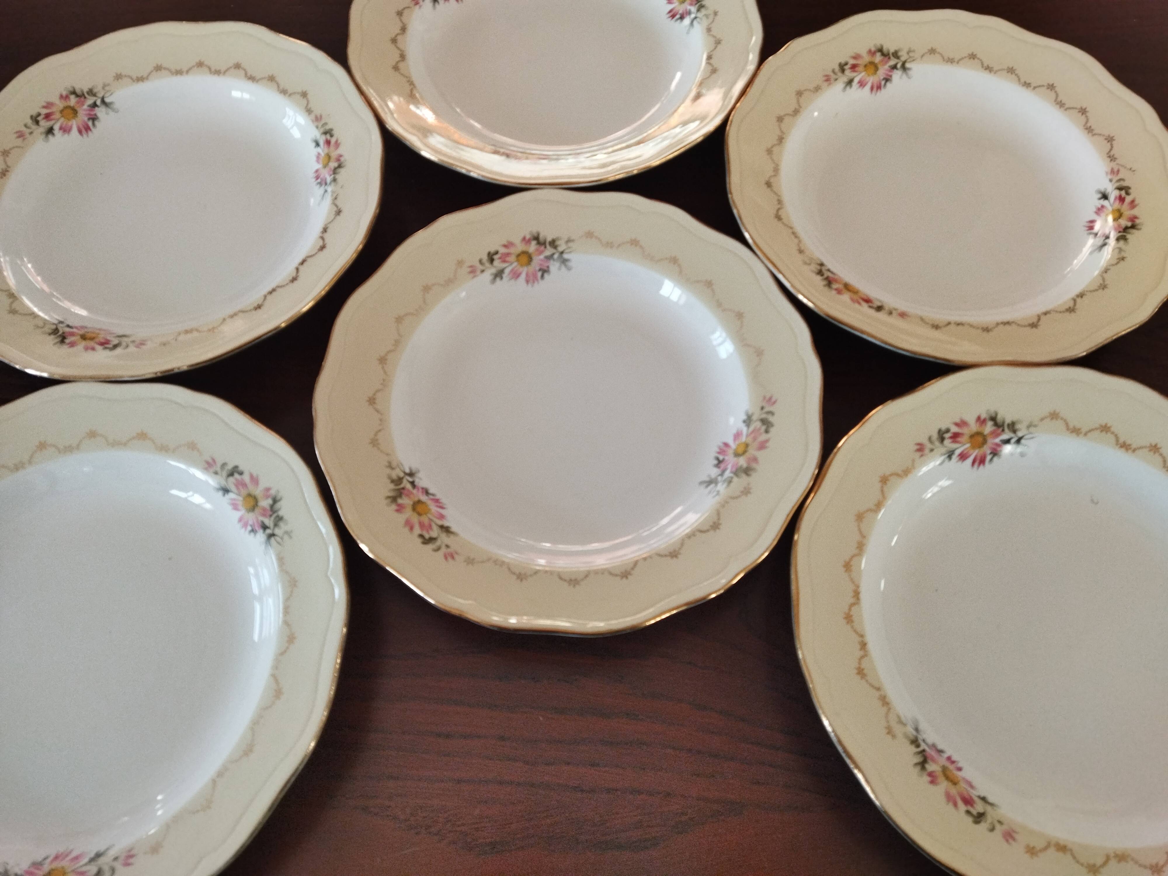 6 L’Amandinoise soup plates