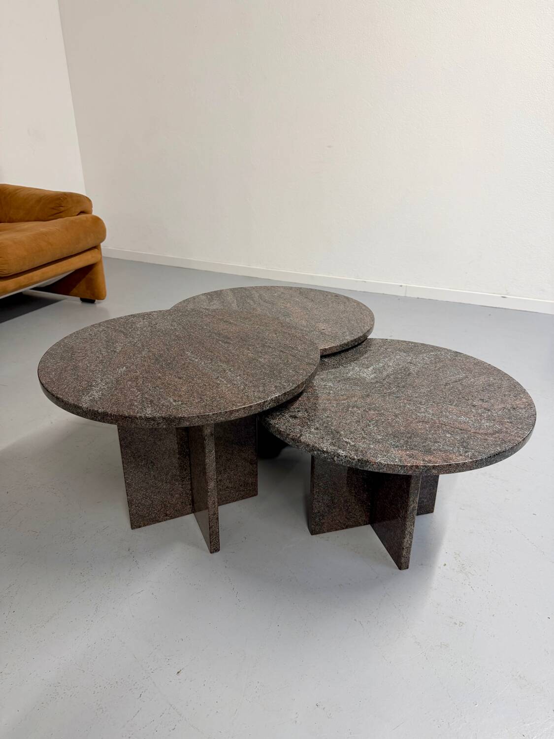 Vintage 1970s design round granite nesting coffee table with 3 elements.