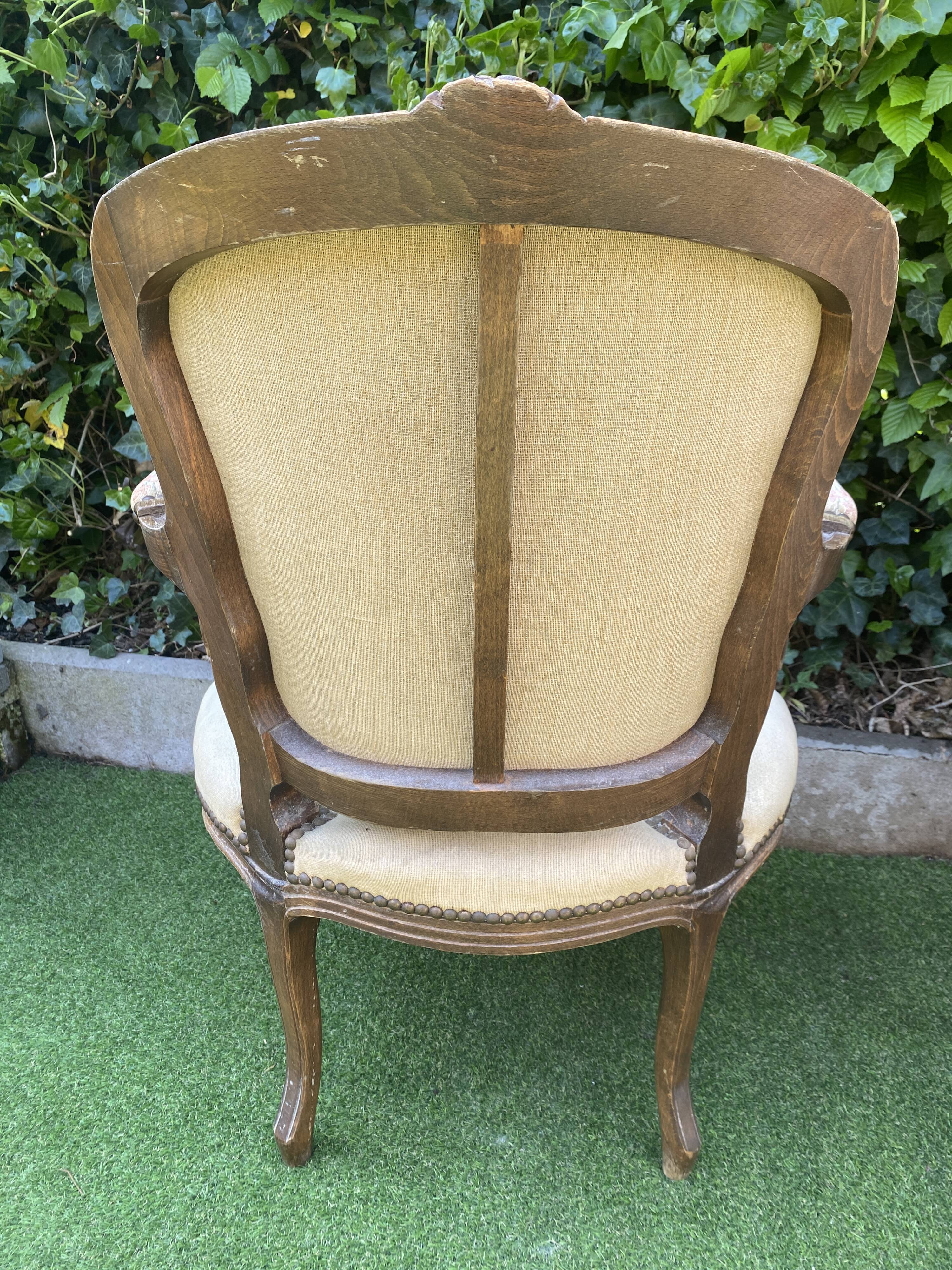 Basket bed and its two armchairs