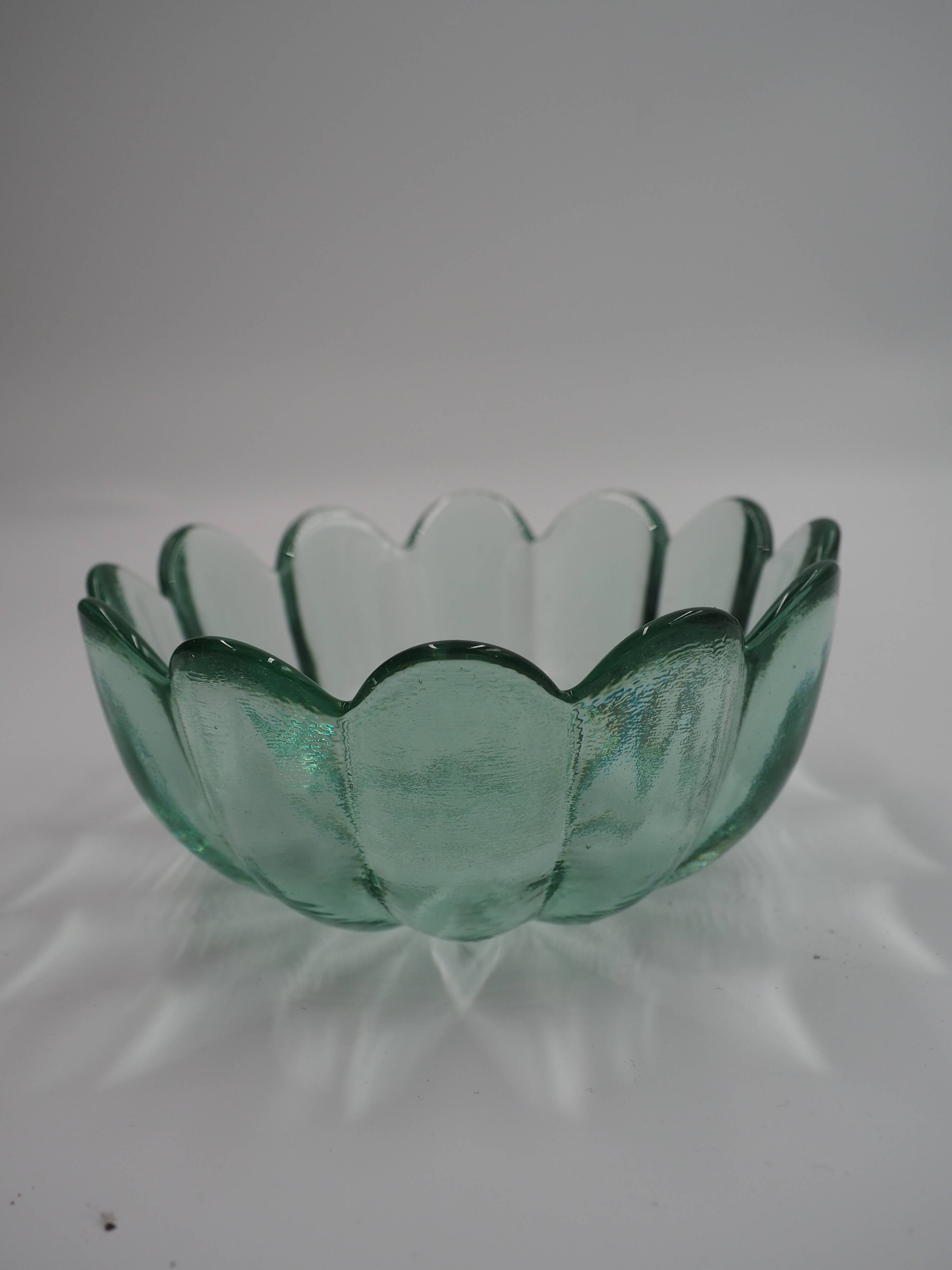 Bol lotus en verre Blenko