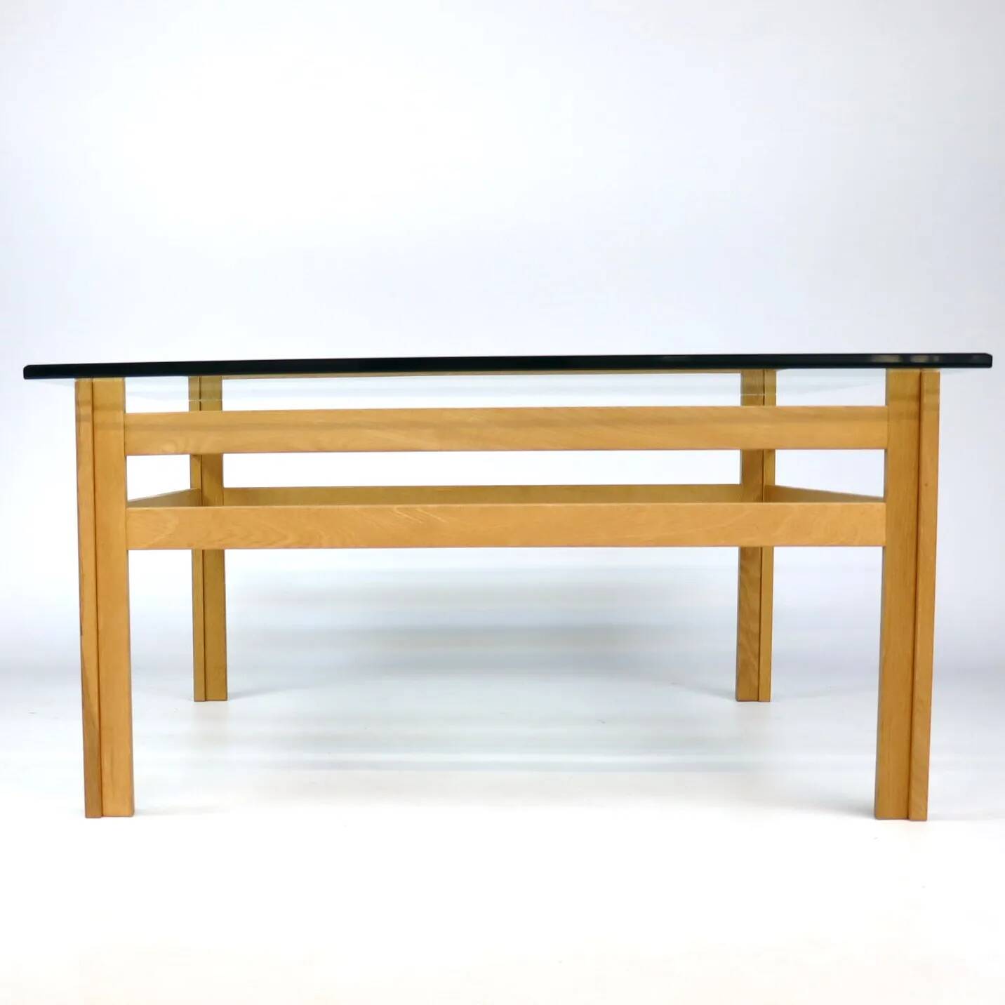 Table basse en chêne et verre années 70