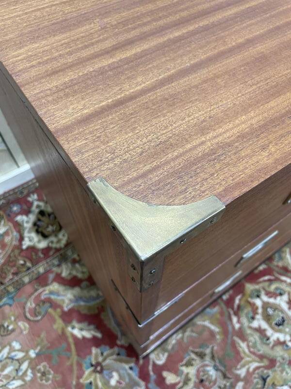 Commode en acajou de style marine