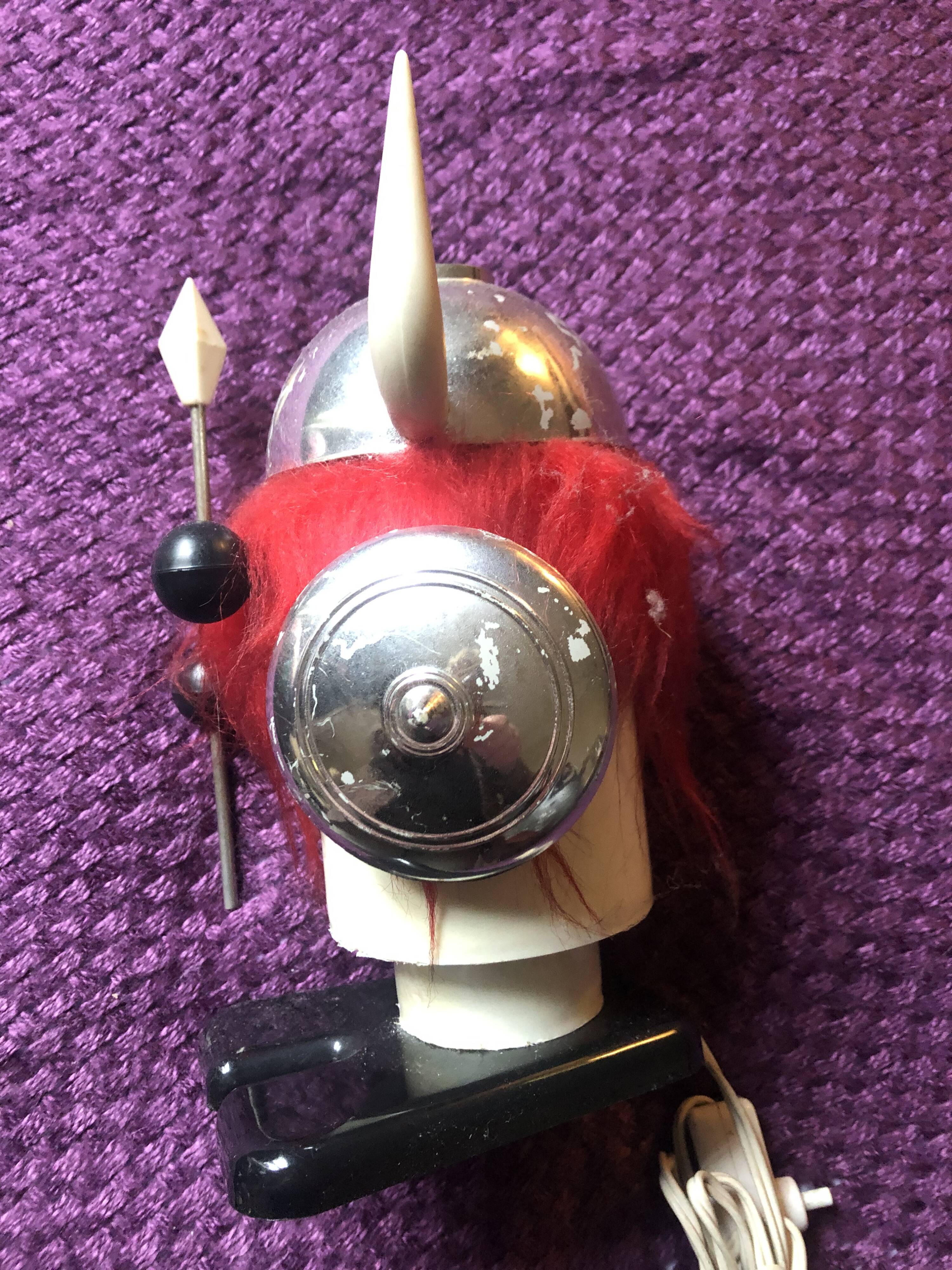 Lampe à poser Olaf Viking de Oldtimer Ferrari années 60