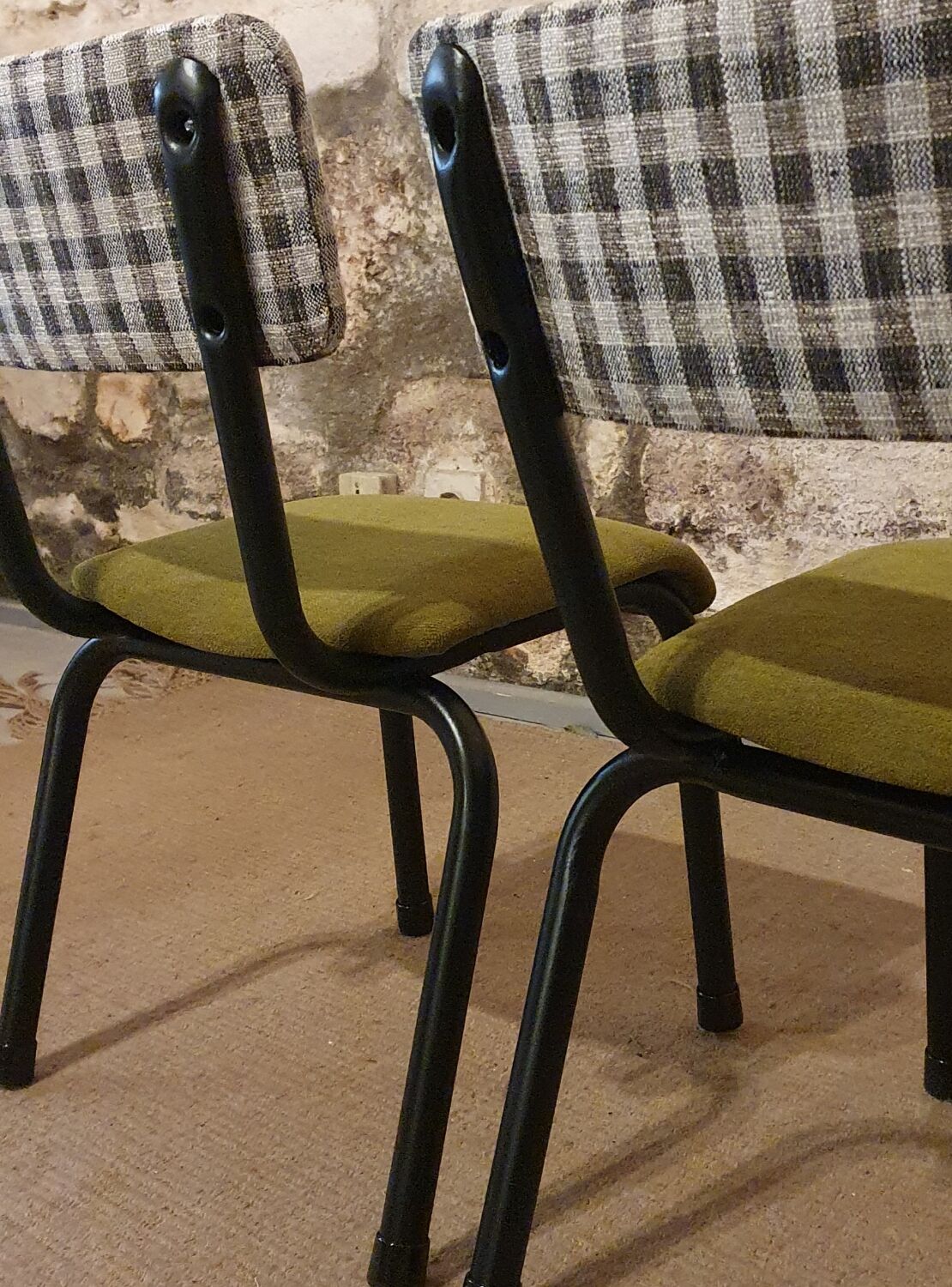 Vintage maternal chair