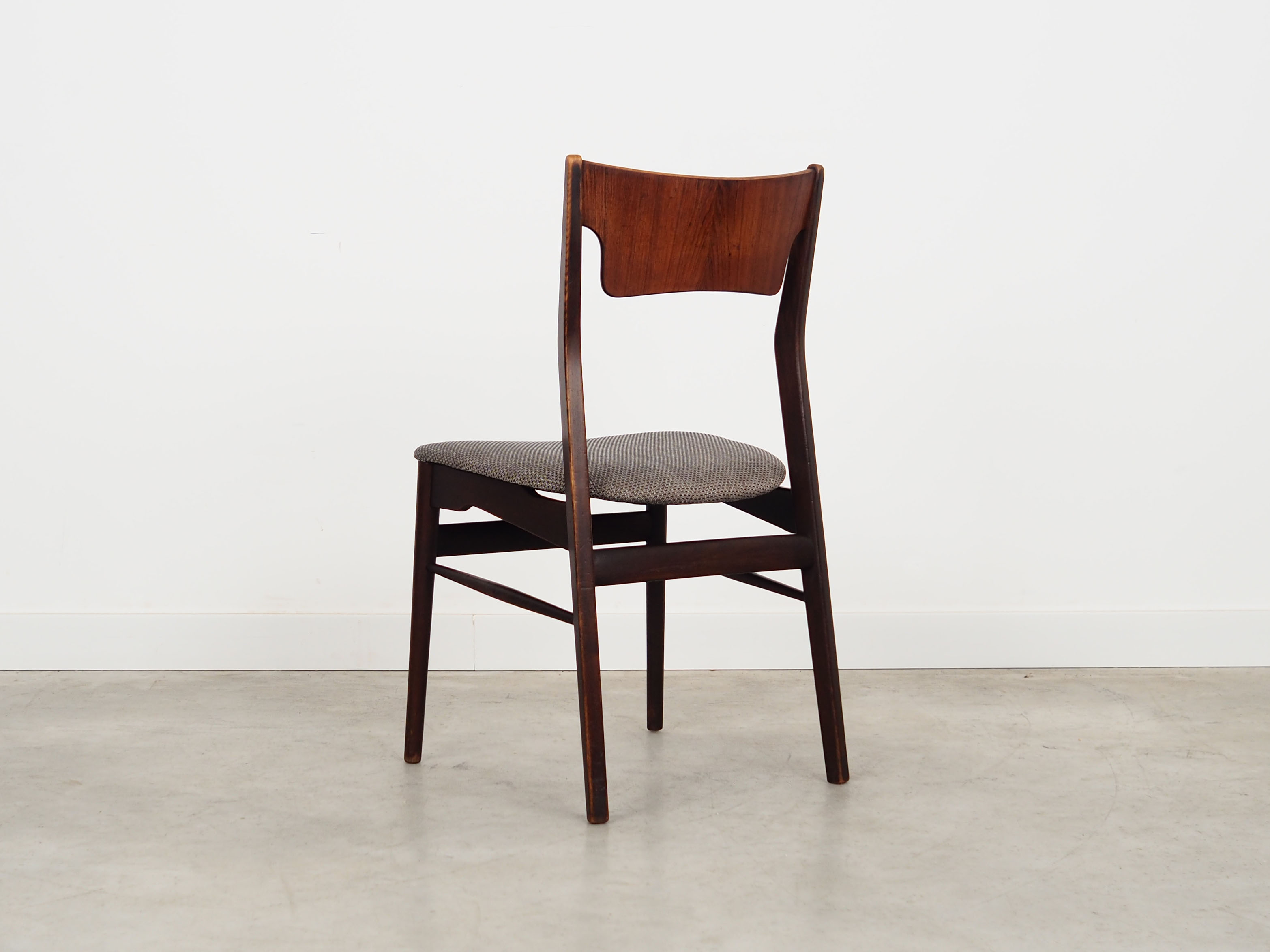 Set of six oak chairs, Danish design, 1970s, production: Denmark