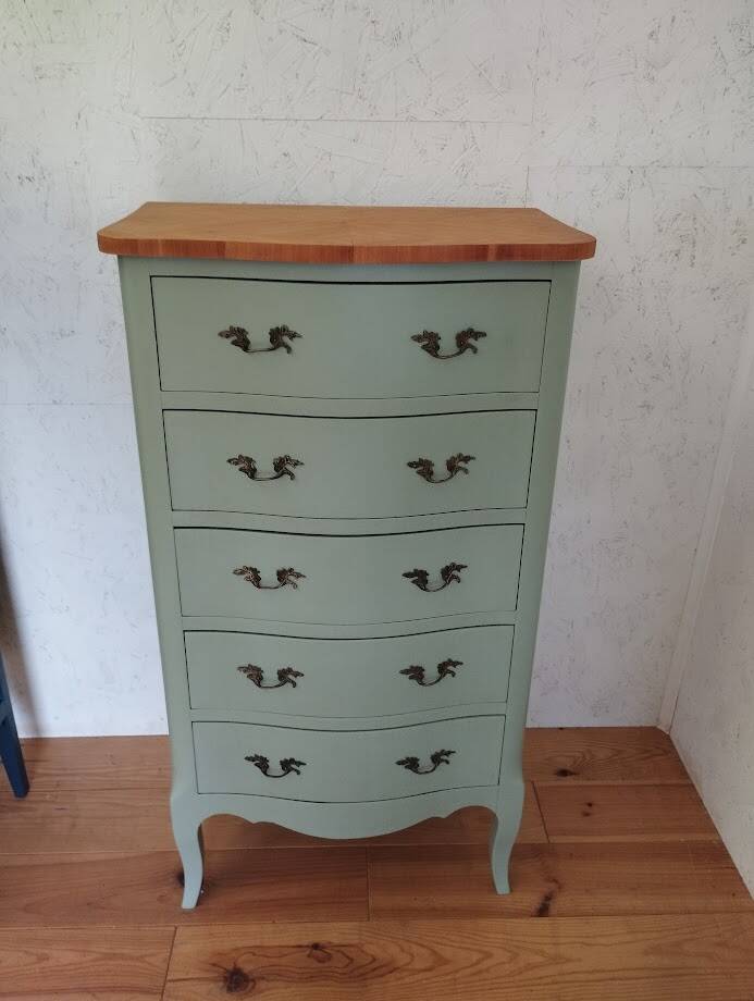 Chest of drawers, Tallboy