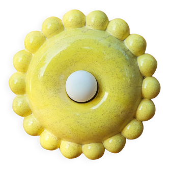 Luna Small vanilla yellow wall lamp