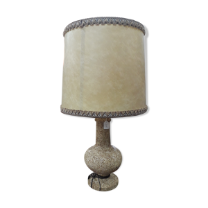 Lampe en pierre abat