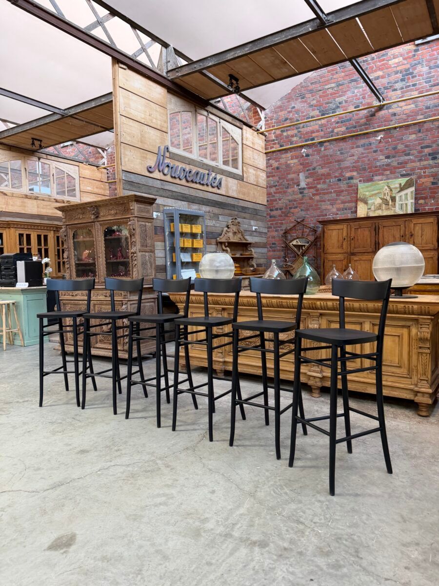 Suite de 6 tabourets de bar