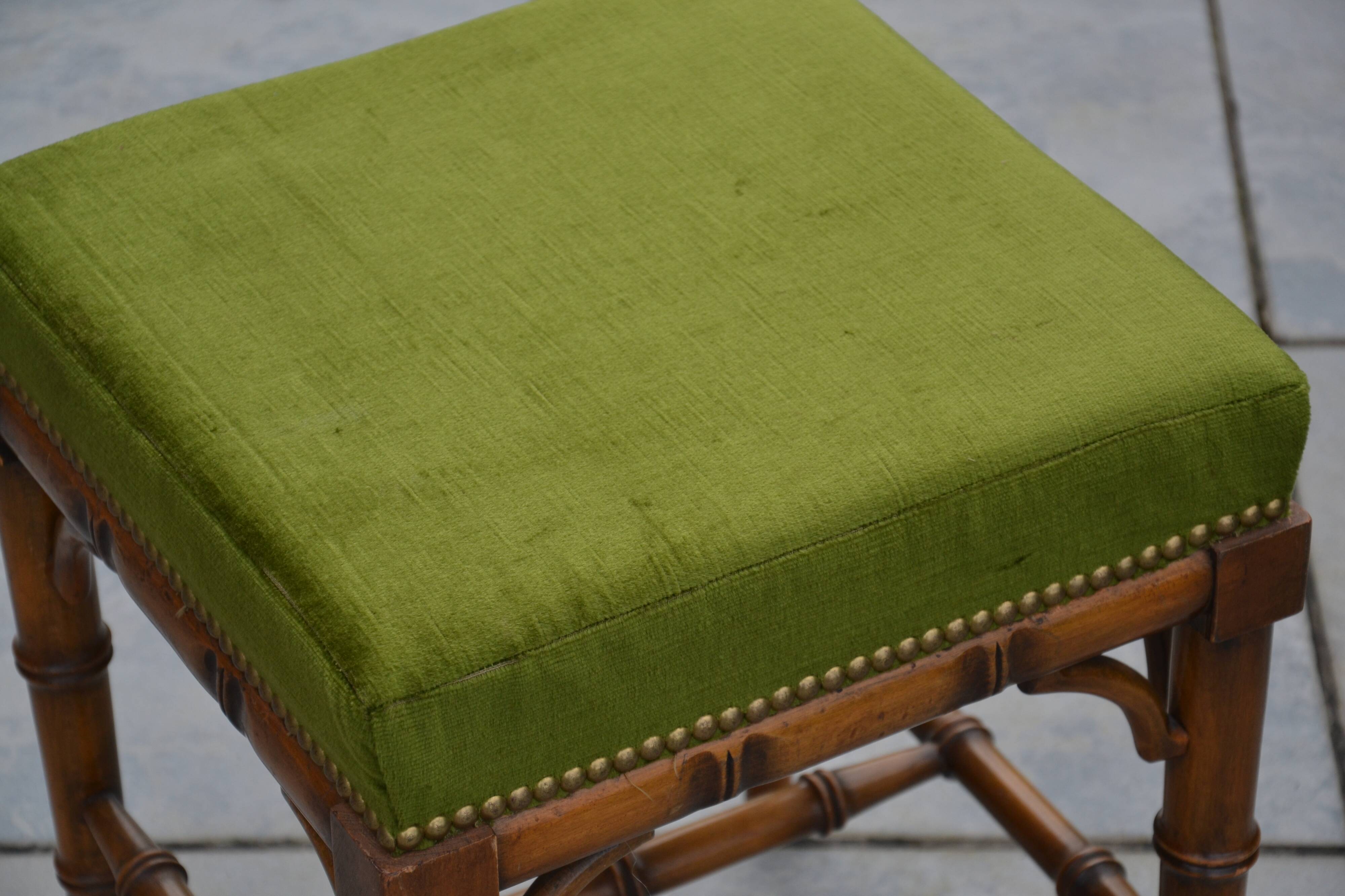 Piano stool/bamboo effect wooden footrest