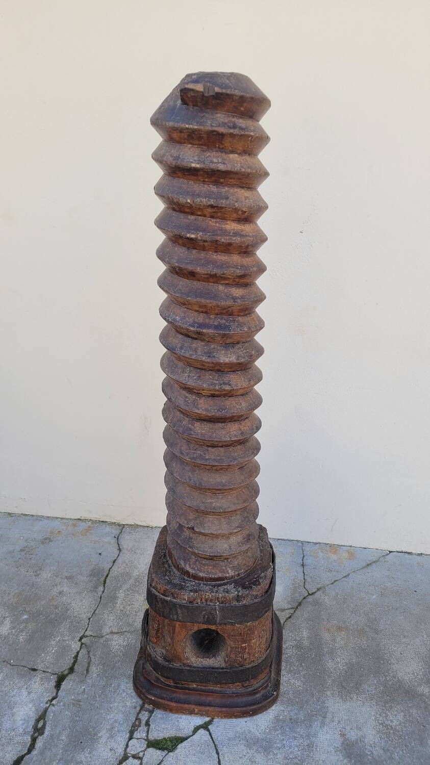 Old wooden press screw column 19th rustic folk art in oak