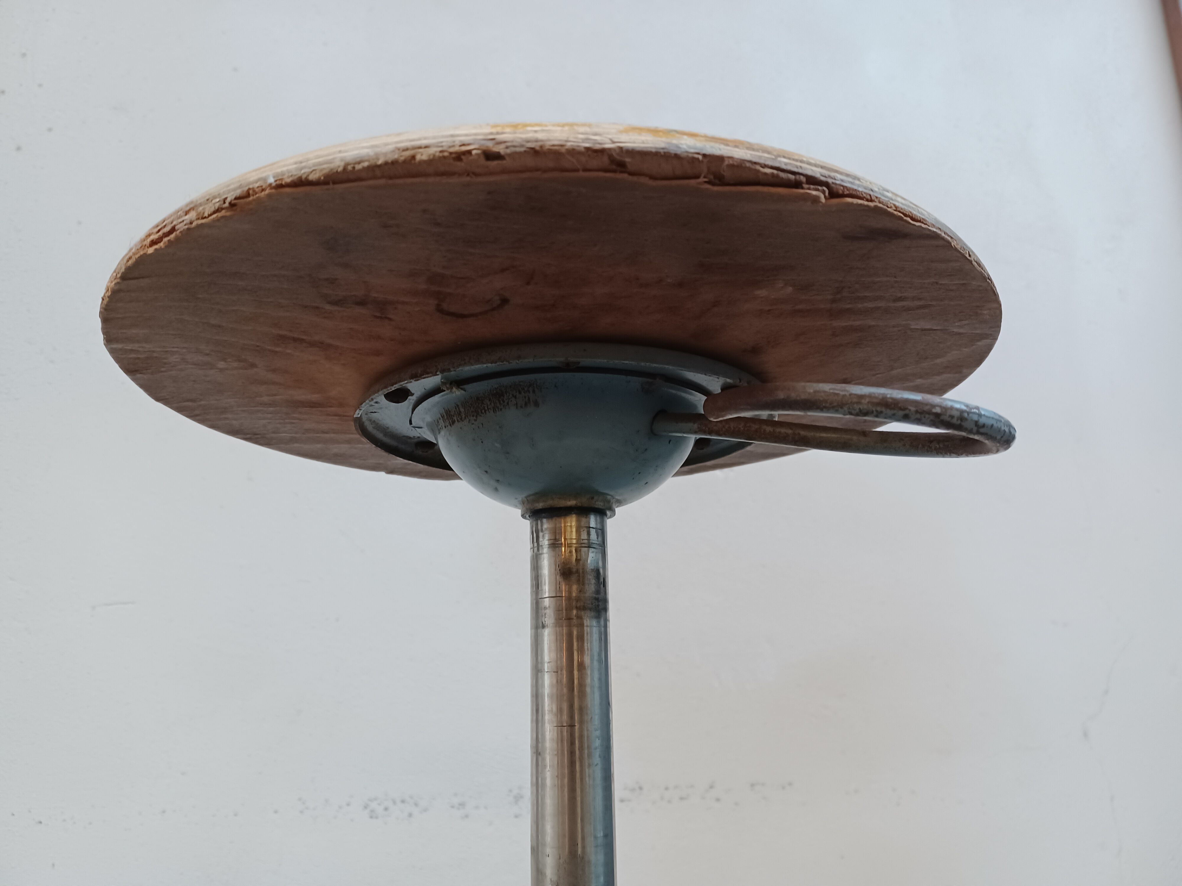 Workshop stool