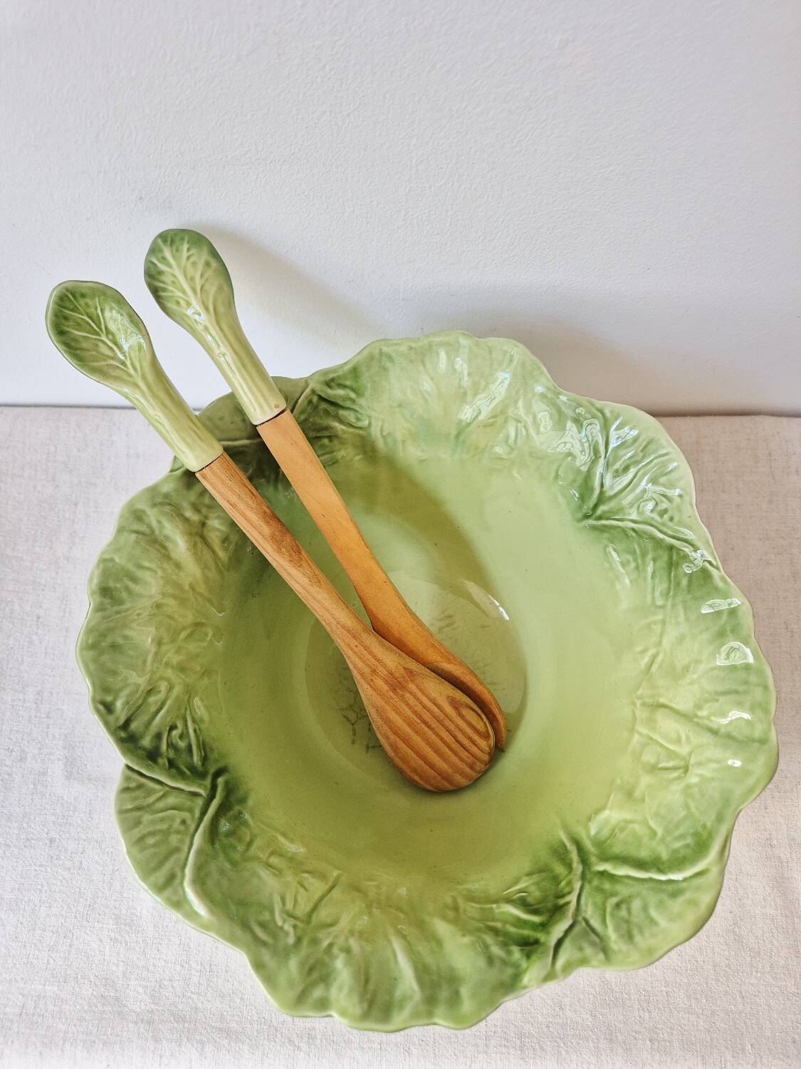 Large salad bowl in earthenware "Cabbage" 1970s - Vintage
