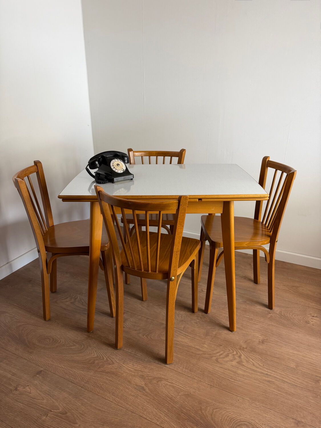 Dining table with extensions