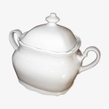 Porcelain soup tureen