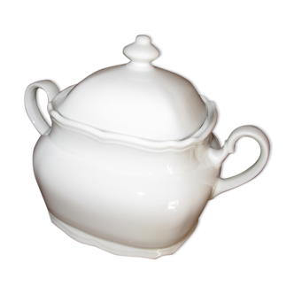 Porcelain soup tureen