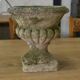 Paire de vases Médicis en pierre reconstituée XXème