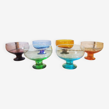 Service of 6 vintage multicolored cups from the 70s