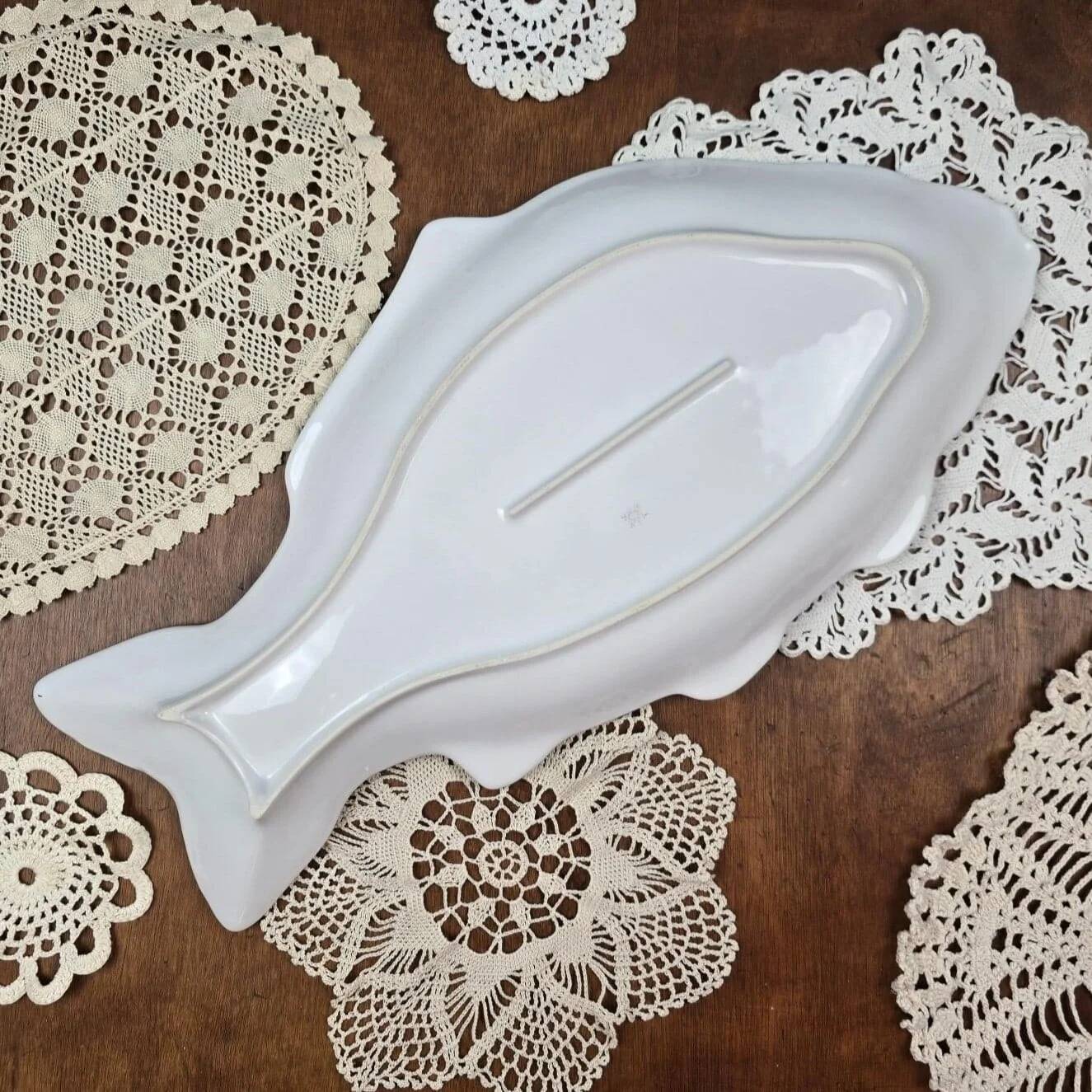 Large fish platter in white porcelain, Limoges style