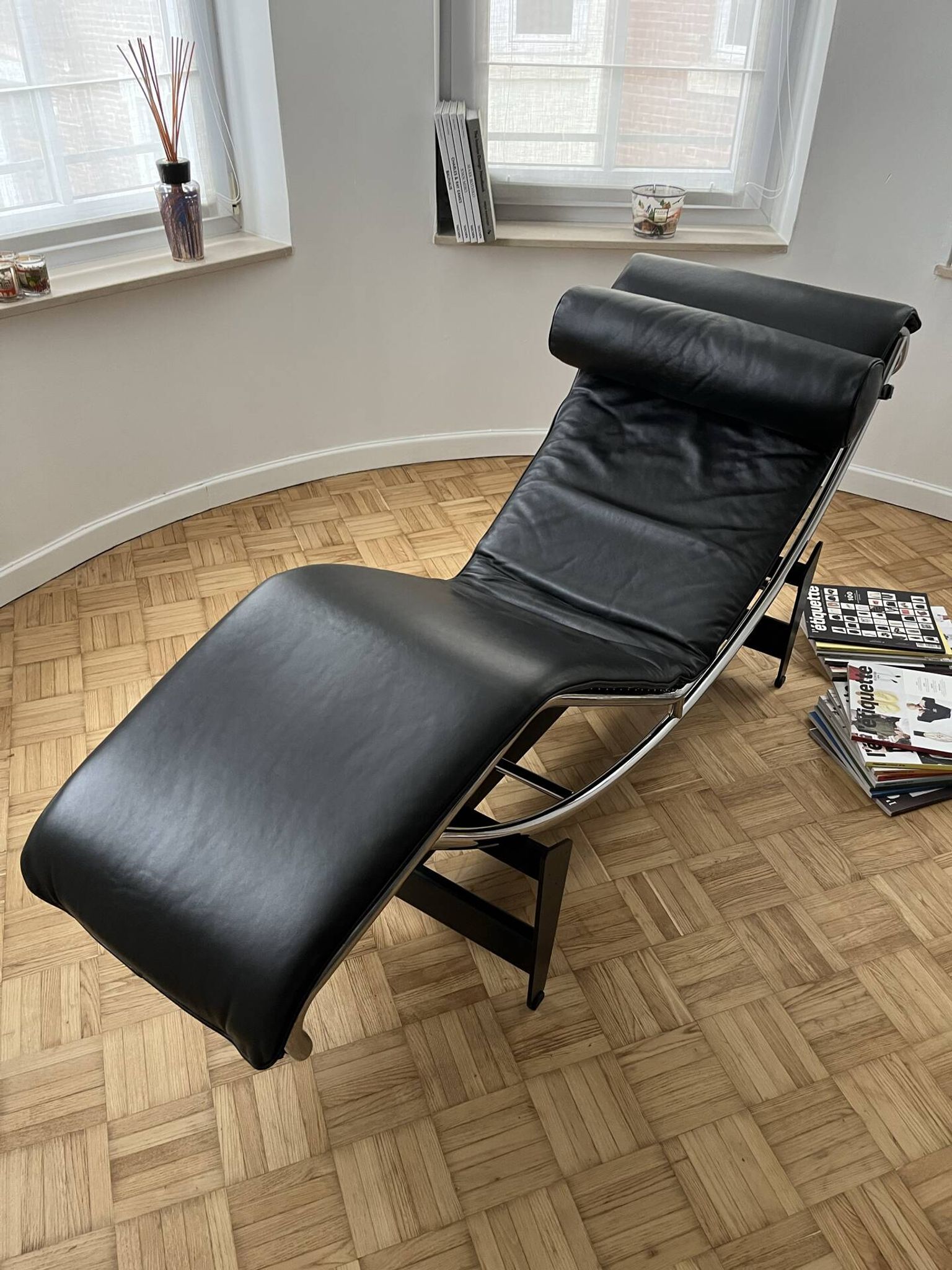 LC4 Chaise longue