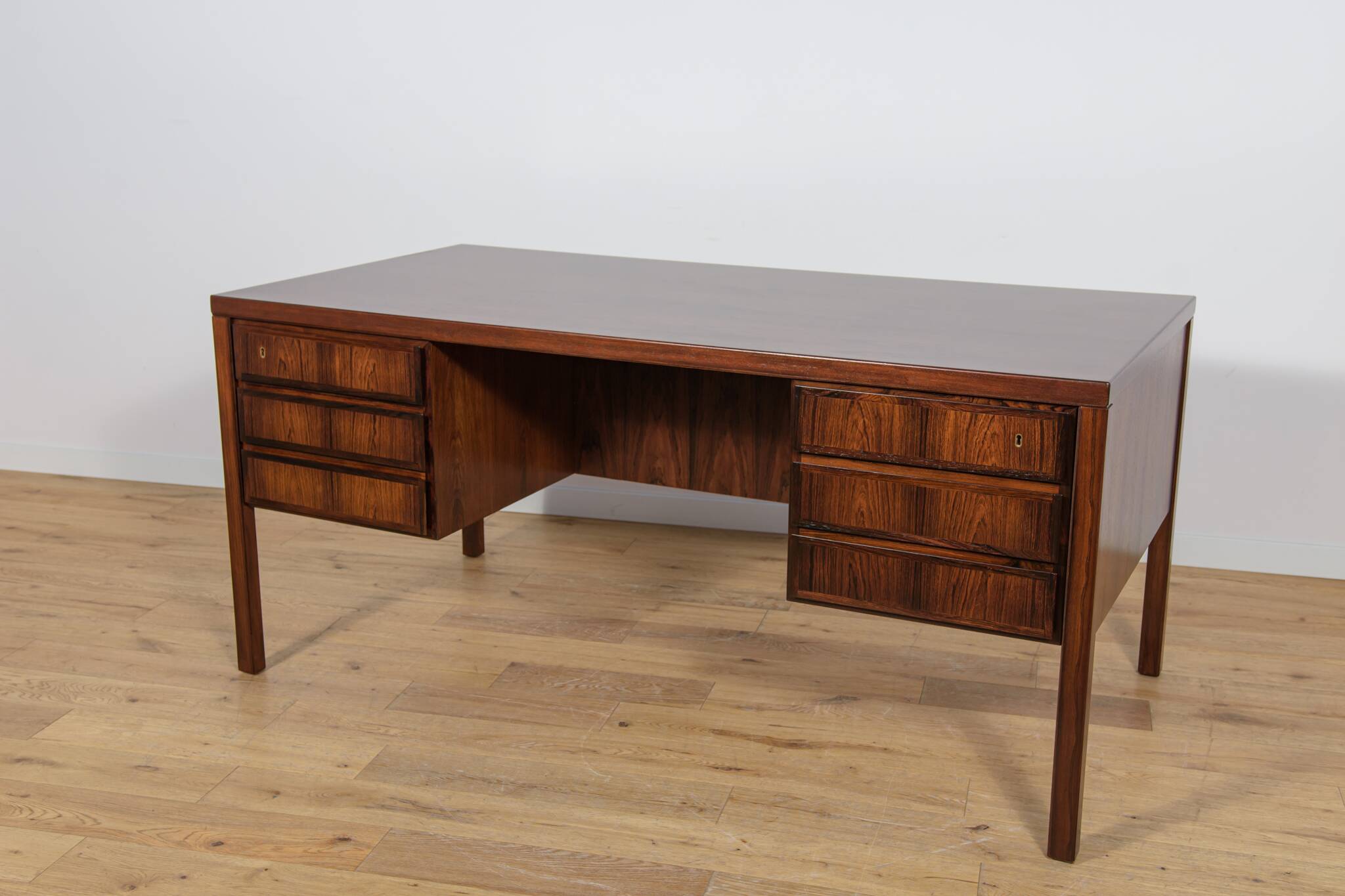 Mid-Century Model 77 Freestanding Desk in Teak from Omann Jun, 1960s