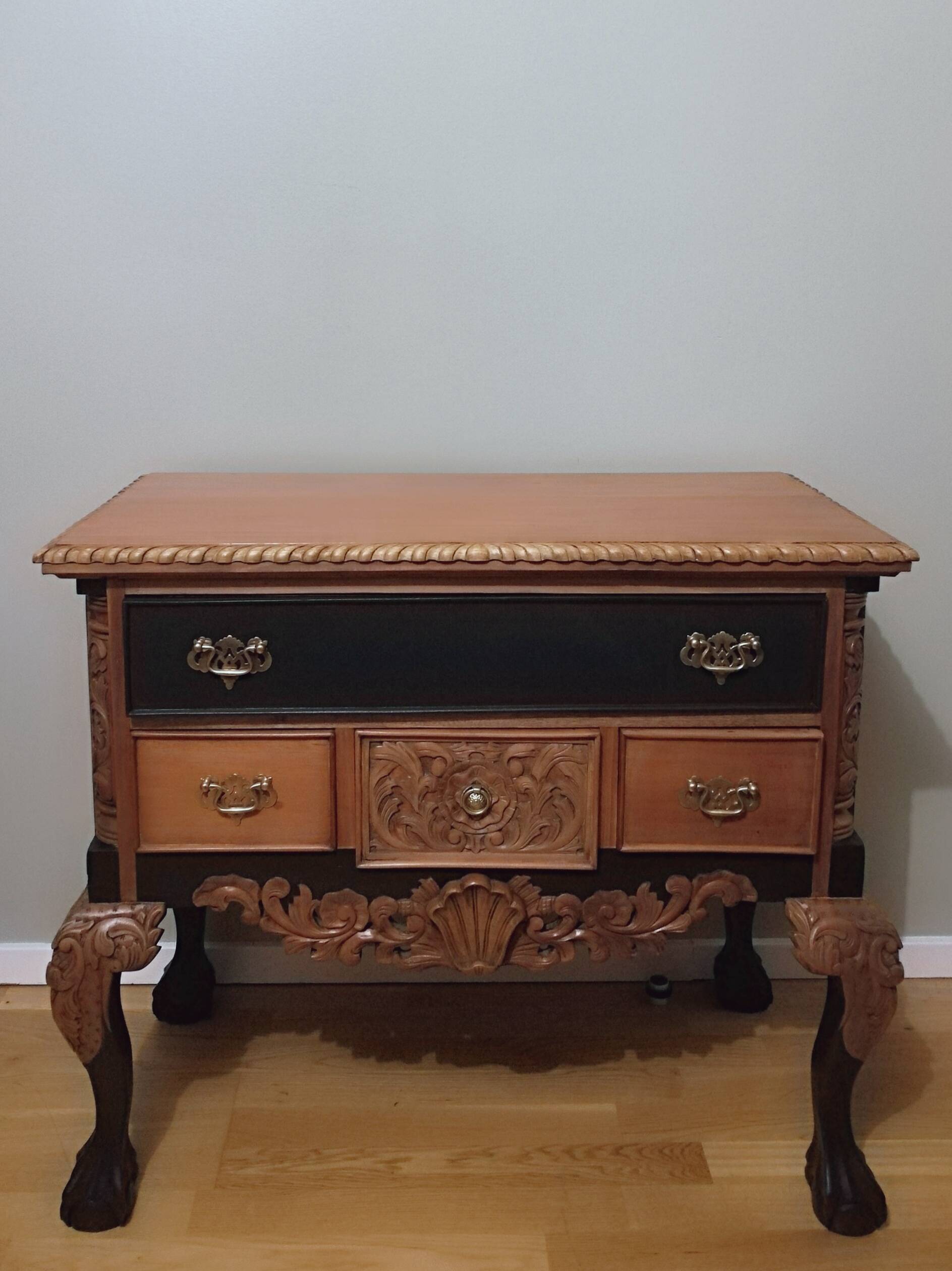 English chest of drawers
