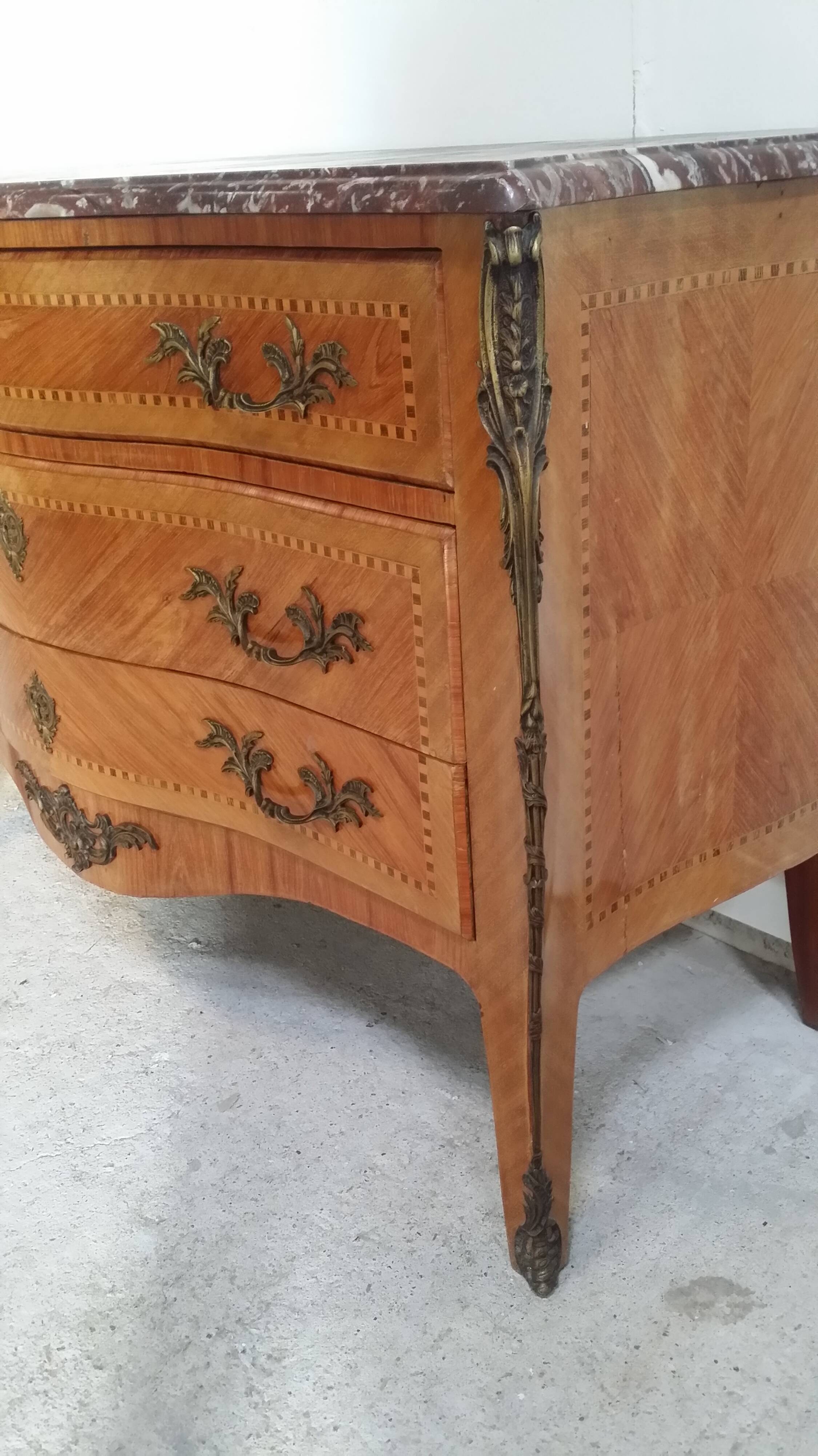 Louis XV chest of drawers